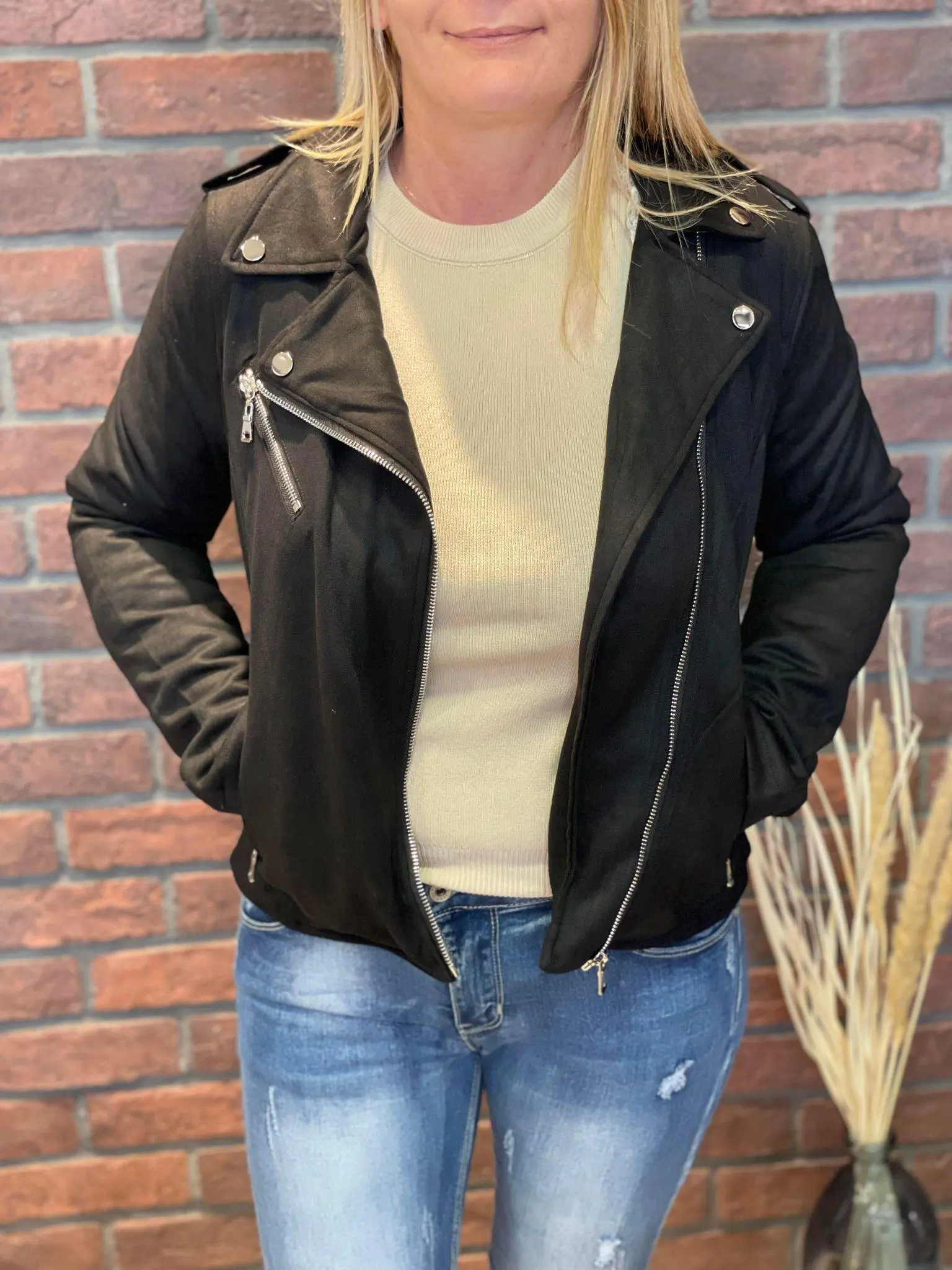 Bombers Sarah