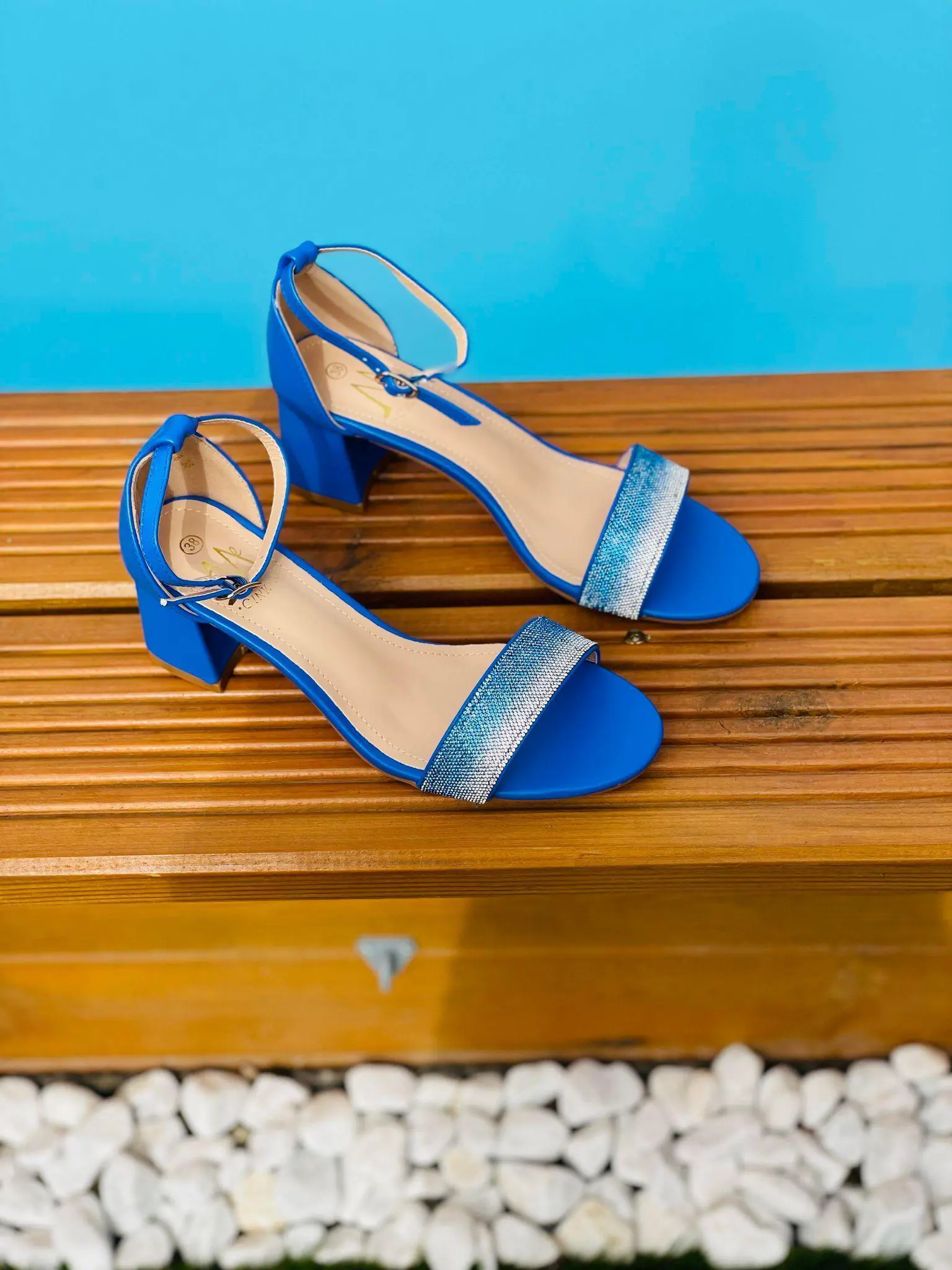 Nu pied Candice II