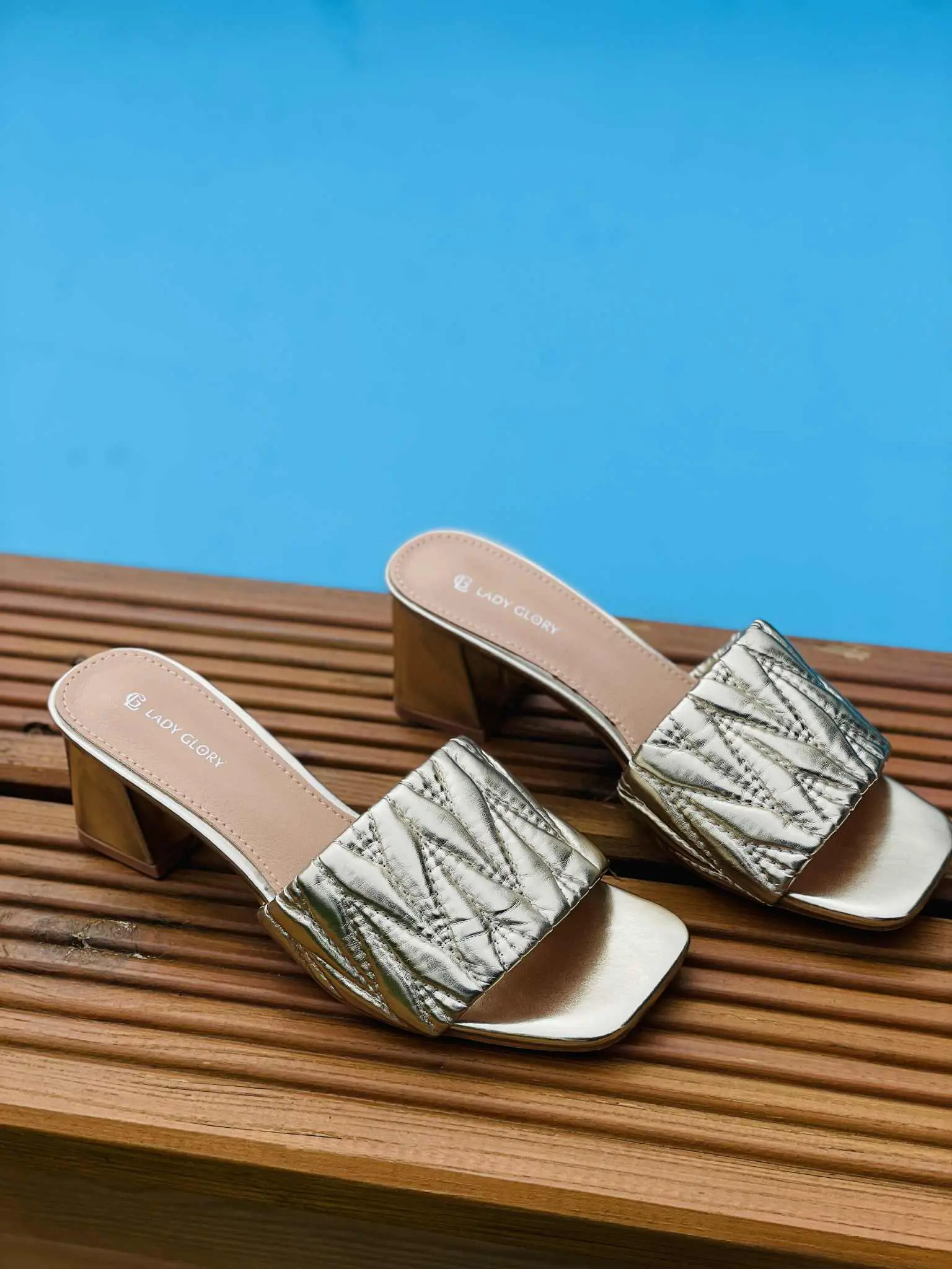 Nu pied Victoria – Image 2
